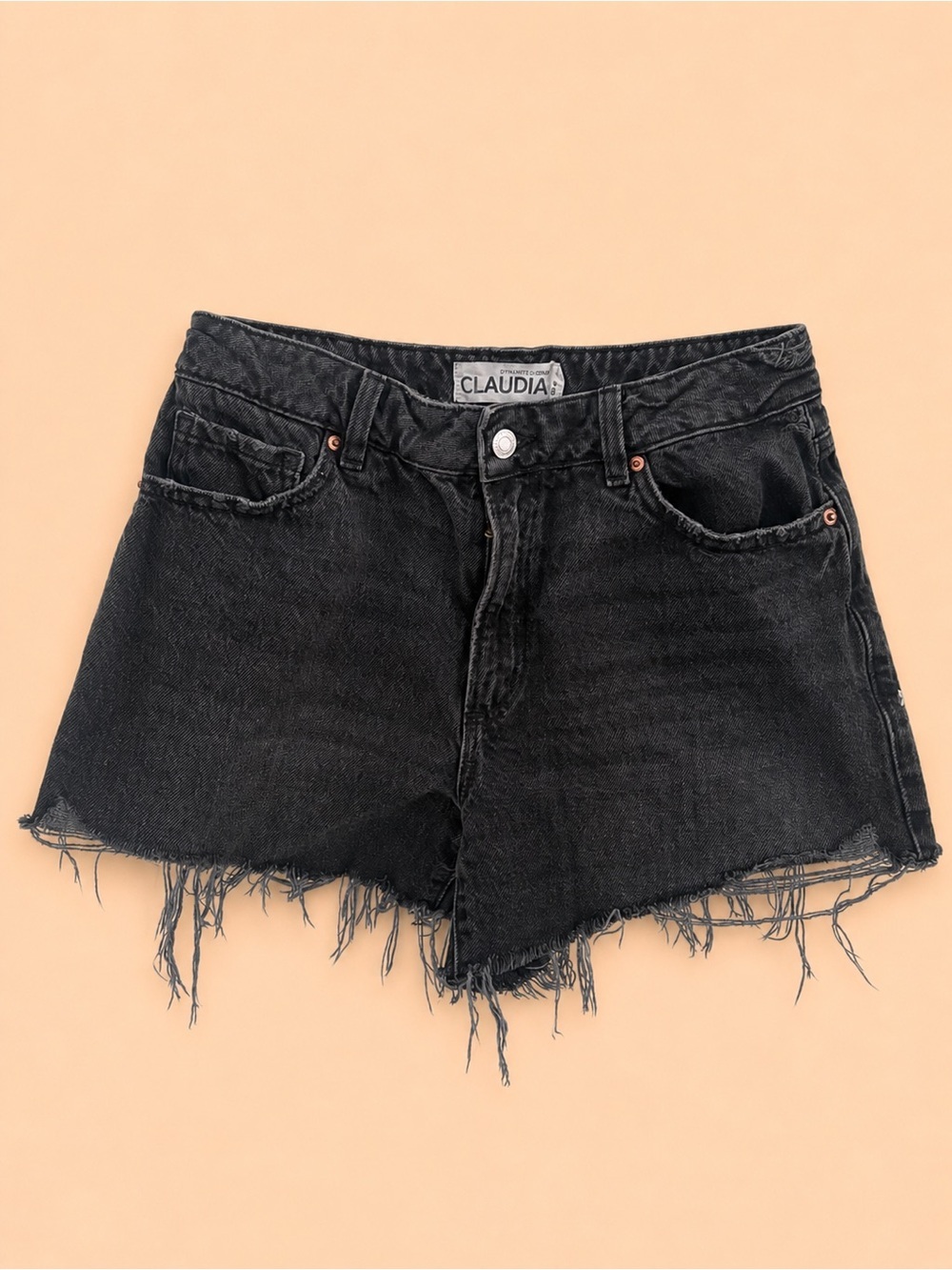 DYNAMITE CLAUDIA DISTRESSED DENIM SHORTS
